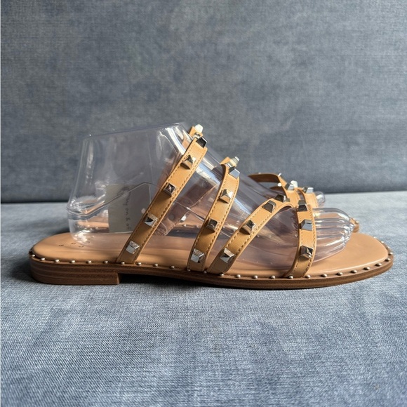 A new day Slip On Strappy Sandals Womens SZ 10 Tan Studded New Summer Casual - Picture 1 of 8
